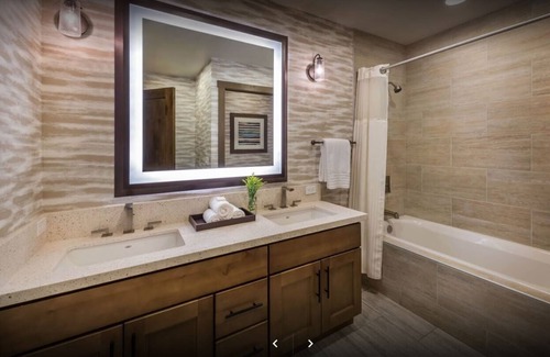 Truckee Hotel | Luxury 3-bedroom unit at Welk Northstar