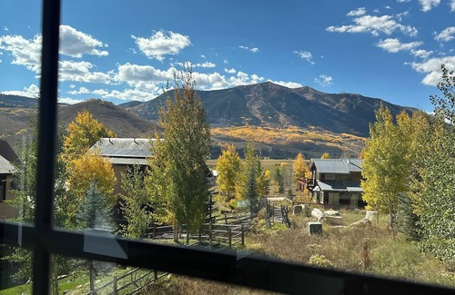 Crested Butte South House | Luxury 3-bedroom townhome in Crested Butte South -Garage WiFi, Fireplace, Views