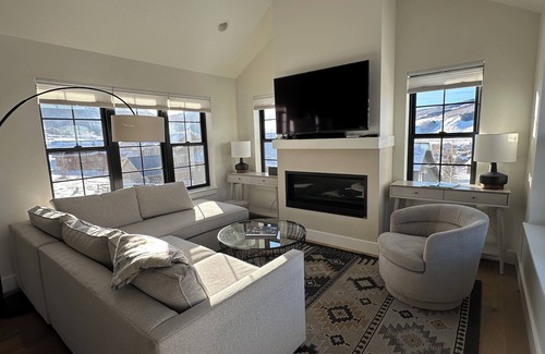 Crested Butte South House | Luxury 3-bedroom townhome in Crested Butte South -Garage WiFi, Fireplace, Views