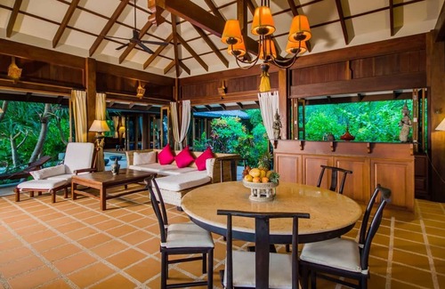 Nuea Khlong Villa | Luxury 3 Bedroom Villa Baan Raj !!