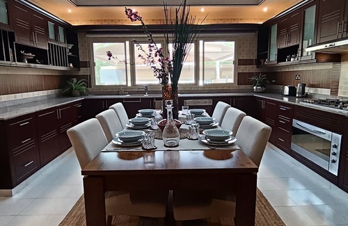 Muscat Villa | Luxury 3 bedroom villa MSQ Muscat Parkside Retreat close to beach