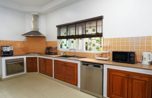 Ban Saiyuan Villa | Luxury 3 bedroom villa with tropical garden private pool - area of 1200m2