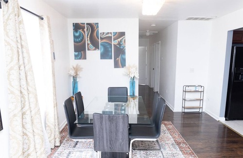 Weequahic House | Luxury 3 Bedrooms 2 Bath 10 mins from EWR, Easy Commute to NYC