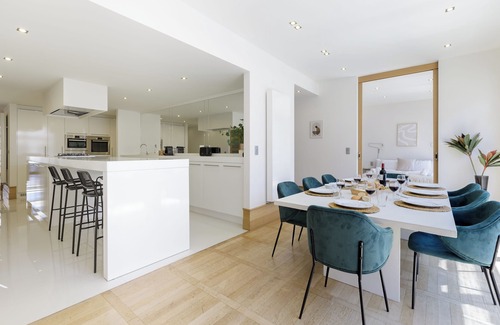 Etterbeek Apartment | Luxury 3 Bedrooms Apartment in Brussels Flagey