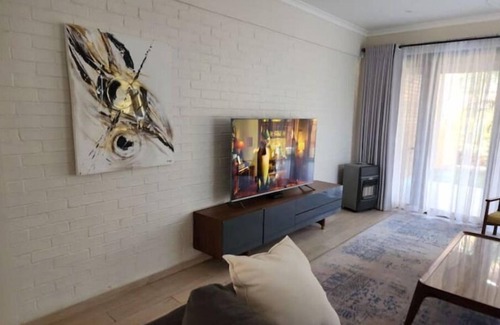 Greendale Apartment | Luxury 3 Bedrooms Duplex Villa