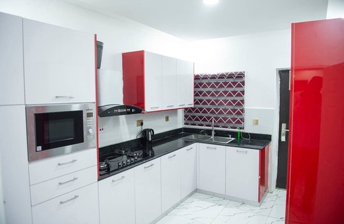 Abuja House | Luxury 3 Beds Apart - 24Hrs Elect/WIFI/Security