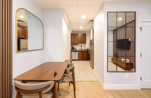 Center City Apartment | Luxury 3BD | Center City | 3 Beds | By JFK plaza