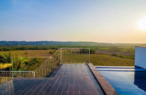 Marra Apartment | Luxury 3bhk private pool penthouse