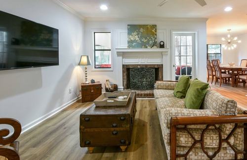 Charleston House | Luxury 3BR/ 2.5 BA Townhouse on James Island