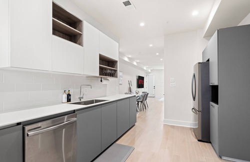 Columbia Heights House | Luxury 3BR/2.5BA Home w/Parking