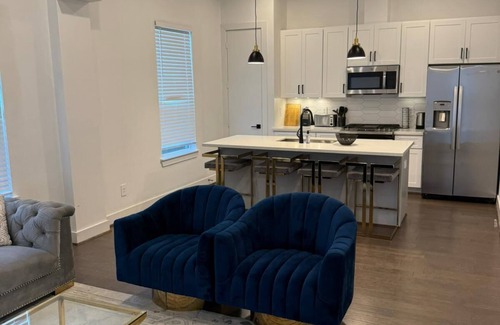 North Houston Apartment | Luxury 3BR for Families Nurses and Group