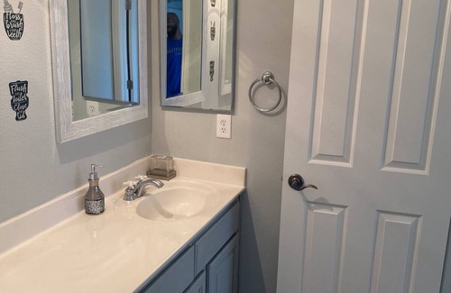 Paradise House | Luxury 3BR Loft Gated Community.n