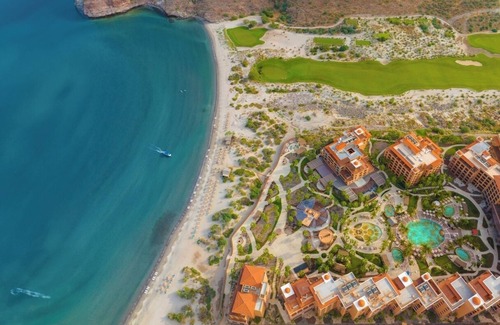 Loreto Apartment | Luxury 3BR Penthouse in Loreto – Golf, Ocean Views & Ultimate Comfort