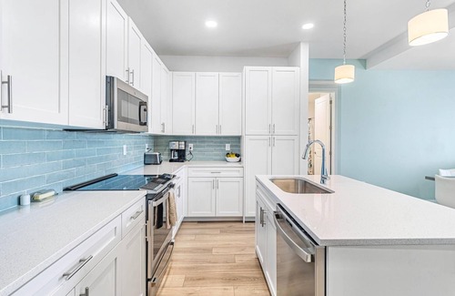 Madeira Beach Condo | Luxury 3BR Waterfront Condo across from the beach