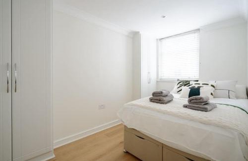 Warwick Villa | Luxury 3BRs house in the heart of Victoria