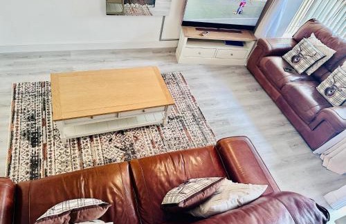 Wyken House | Luxury 4 bed house in Coventry