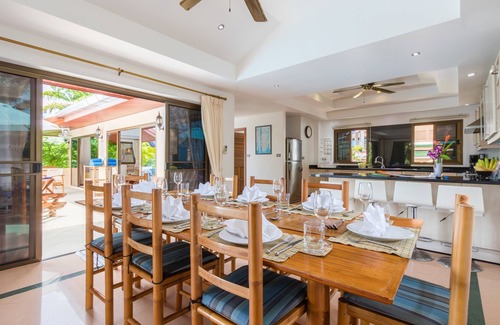 Kata Villa | Luxury 4 bed villa, rooftop infinity pool w/Ocean Views