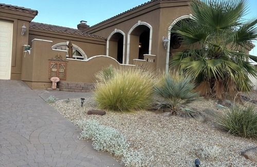 Lake Havasu City House | Luxury 4-bedroom including Casita with spa, pool, boat parking, and WiFi/AC