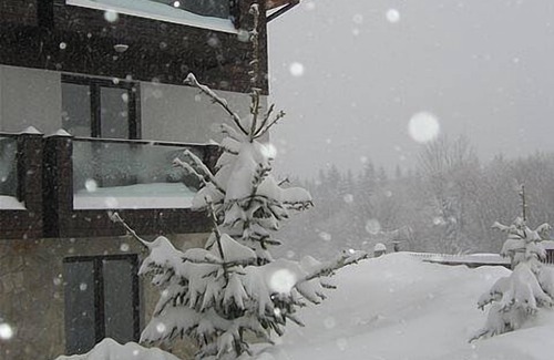 Maritsa Ski Chalet | Luxury 4 Bedroom 3 Bathroom Sauna Family Ski Chalet To Rent In Borovets Bulgaria