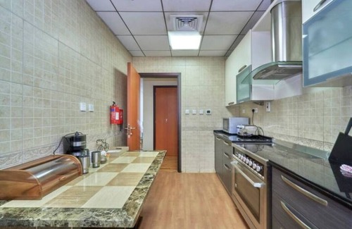Jumeirah Lake Towers Apartment | Luxury 4 Bedroom Apartment in Horizon Towers