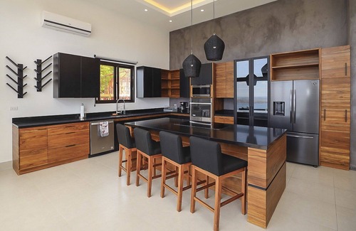 Coco House | Luxury 4 Bedroom Oceanview Villa w/breathtaking views : Gated Resort Community!