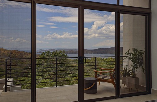 Coco House | Luxury 4 Bedroom Oceanview Villa w/breathtaking views : Gated Resort Community!