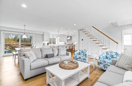 East Harwich House | Luxury 4 Bedroom Harwich Home - Centrally Located