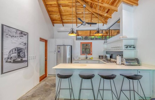 Playa Guiones House | Luxury 4 Bedroom Home - steps to beach in Nosara