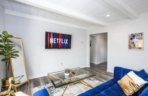 Riverview West House | Luxury 4 Bedroom House Mins to Disney! Game Room