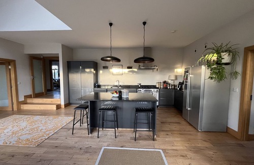 Castleconnell House | Luxury 4 Bedroom Family Home in Quaint Shannon Side Village