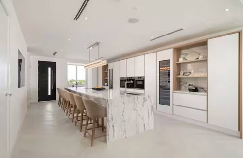 Palm Cay Condo | Luxury 4-bedroom Oceanfront Oasis