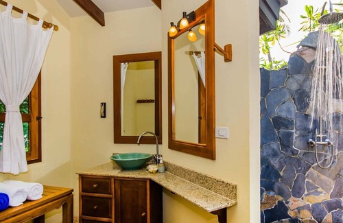 Nuea Khlong Villa | Luxury 4 Bedroom Pool Villa Baan Sharmar !!