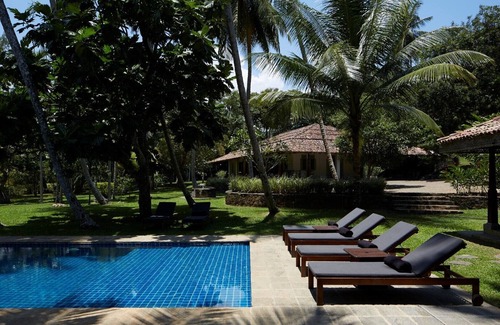 Imaduwa Villa | Luxury 4 bedroom villa with pool, near Galle Fort and Talpe Beach