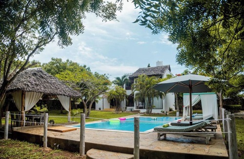 Mombasa Villa | Luxury 4-Bedroom Villa with Private Pool