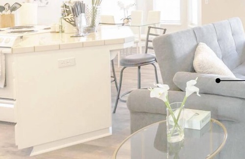 Chico House | Luxury 4 BR Family Home w/ King Suite + Game Room + Near Enloe/CSU/Downtown