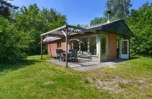 Municipality of Rijssen-Holten House | Luxury 4-Person Bungalow In The Holiday Park Landal Twenhaarsveld