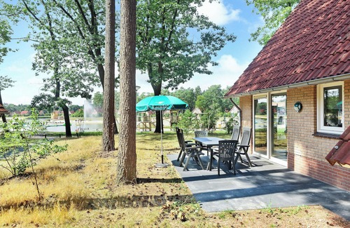 't Loo House | Luxury 4-person children's bungalow in the holiday park Landal Landgoed 't Loo