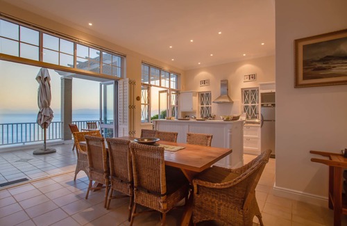 Simon's Town Villa | Luxury 4-star Villa in Simon's Town, South Africa; Superb Sea View