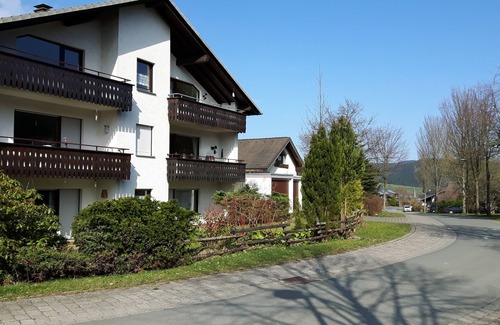 Zueschen Apartment | Luxury 4 to 6 people. apartment with garage located on the edge of quiet residential area