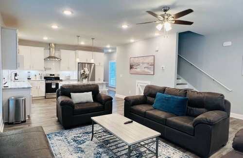 Augusta House | Luxury 4B/4.5b Home, EV Charger, deck by MCG #11