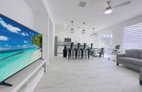 Windwood Bay Villa | Luxury 4Bd Home Near Disney w/Pool (1653 PR)