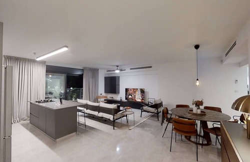 Haifa Apartment | Luxury 4Bedroom new apartment-Beach &Bahai Gardens