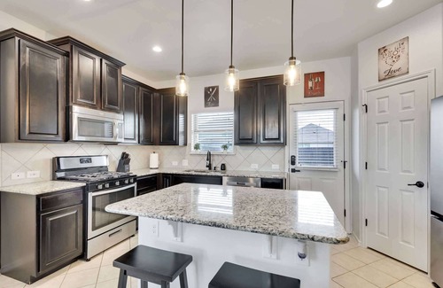 Buda House | Luxury 4BR/2.5BA Home | EV Charger | Pool Access
