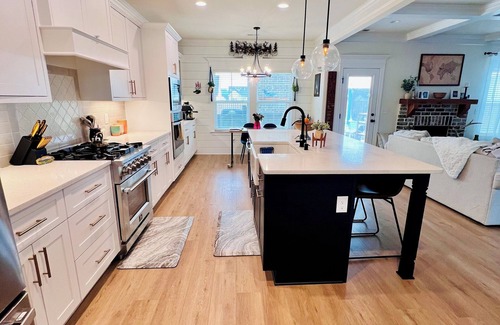 Evans House | Luxury 4BR 3BA for Masters Week, Near Augusta National & Bartram Golf Course