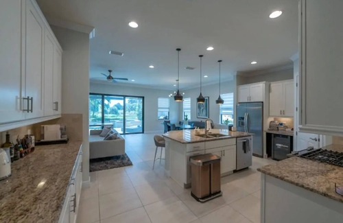Estero House | Luxury 4BR 4Bth house, pool,AC and WiFi in enjoyable Miromar Lakes,Naples area