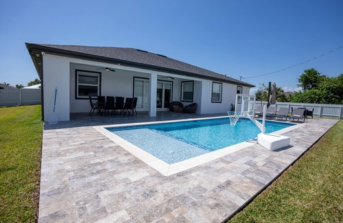 Burnt Store House | Luxury 4BR Entertainment house w/Pool and Boat/RV parking