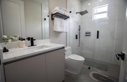 Burnt Store House | Luxury 4BR Entertainment house with Heated Pool