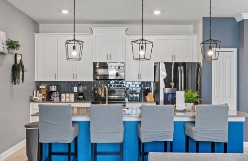 Four Corners House | Luxury 4BR Home w/Pool at Champions Gate