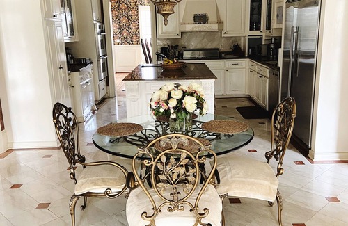 Martinez House | Luxury 4BR House. Only 5.4 miles from Augusta National Golf Club.