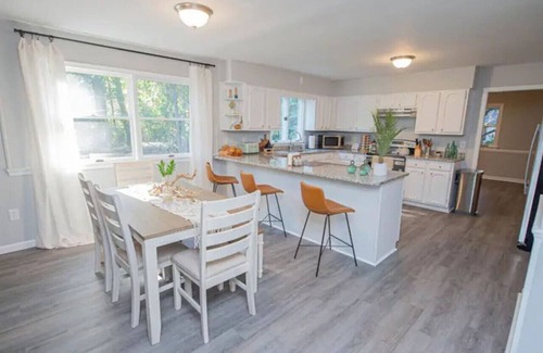 Salisbury House | Luxury 4BR Retreat Haven